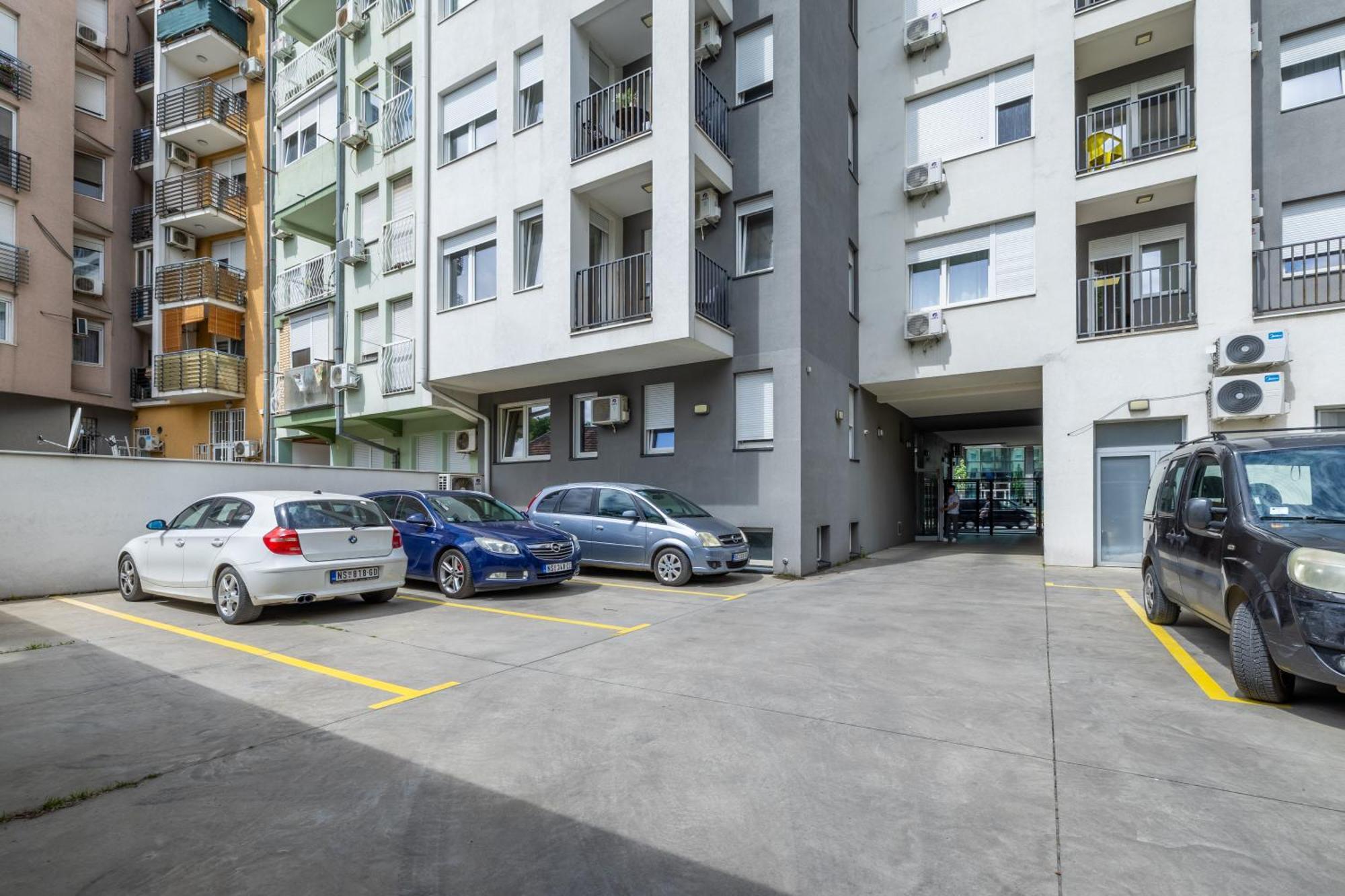 Arena Big Luxury Apartments Novi Sad Ngoại thất bức ảnh